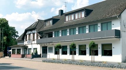 Außenansicht von Prüser's Gasthof in Hellwege