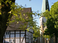 Café zur Linde und die Kirche St. Lambertus Langenberg