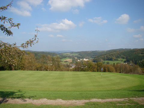 Aussicht vom Golfplatz Schloss Auel