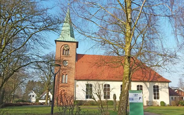 Außenansicht der St. Gallus Kirche in Rhade