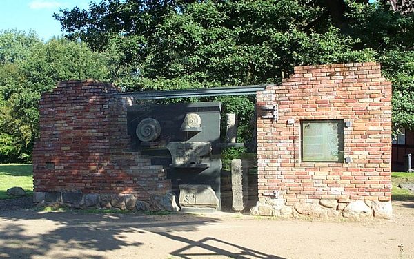 Überreste einer Burgmauer beim Heimathaus Rotenburg (Wümme)
