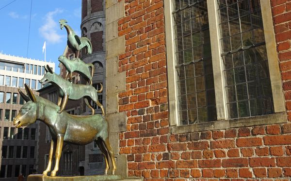 Bremer Stadtmusikanten vor dem Bremer Rathaus