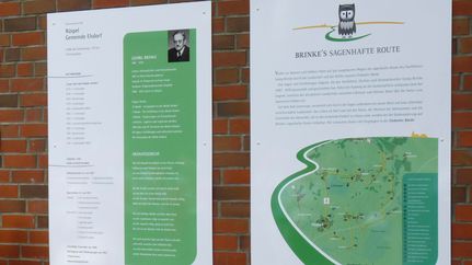 Infotafeln beim Start von Brinke's Sagenhafter Route