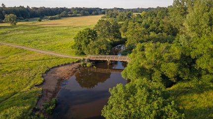 Die Wümme und die Gothardbrücke aus der Vogelperspektive