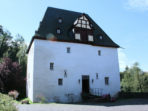 Burg Overbach in Much