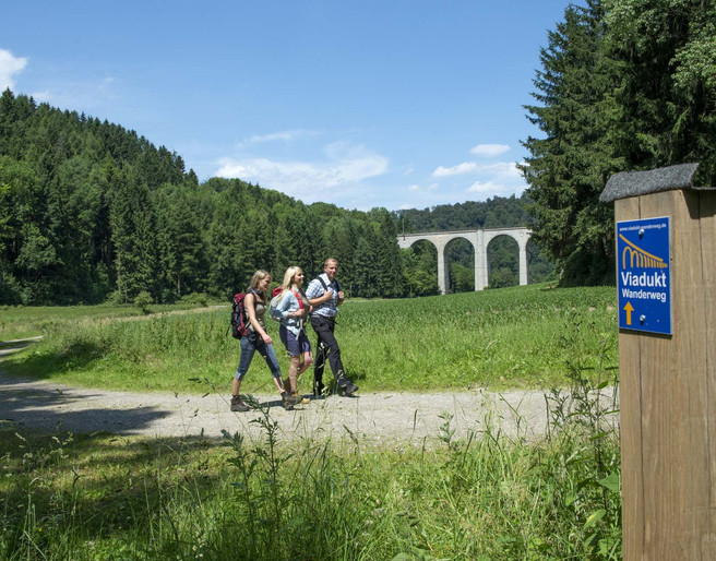 Viadukt Wanderweg bei Altenbeken