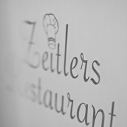 Eingangs-Logo Zeitlers Hotel & Apartments