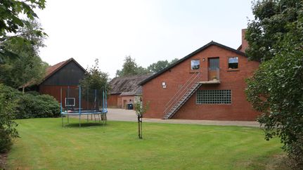 Ferienwohnung Am Ahorn - Außenansicht