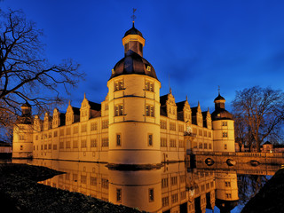 Schloß Neuhaus (Winterbild)