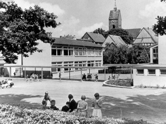 Grundschule/ Volksschule Bösingfeld um 1970