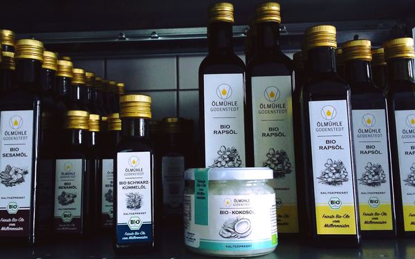 Kaltgepresste Bio-Öle in der Ölmühle Godenstedt