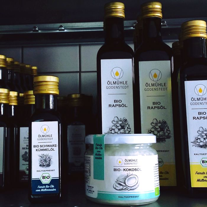 Kaltgepresste Bio-Öle in der Ölmühle Godenstedt