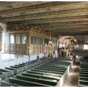 Blick von der Orgelempore in den Kirchenraum