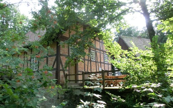 Außenansicht der Wassermühle in Federlohmühlen