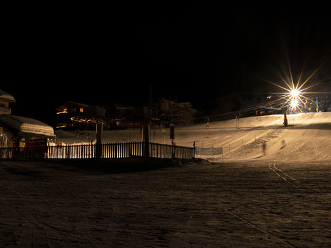 Nachtskifahren auf der Bettmeralp in der Aletsch Arena