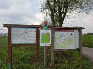 Informationstafeln am Wanderparkplatz Holzhauser Berg