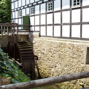 Der Startpunkt der ersten Etappe die Gutswassermühle Bad Holzhausen