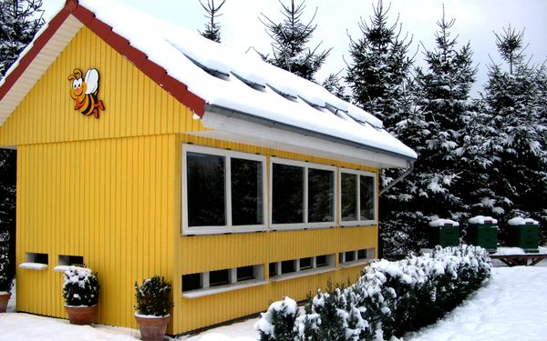 Imkerei Nötzel - Das Bienenhaus im Winter