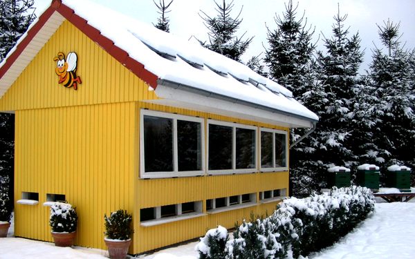 Imkerei Nötzel - Das Bienenhaus im Winter