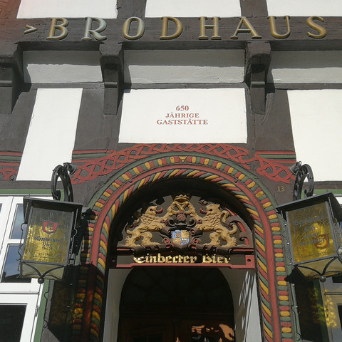 Brodhaus_Schriftzug