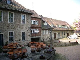 Innenhof der Unterburg mit Burgcafé