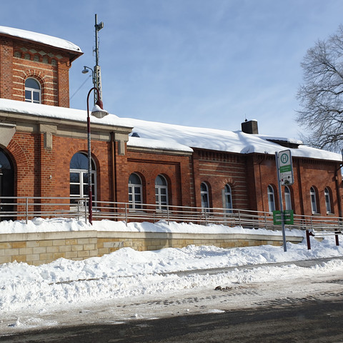 Bahnhof Einbeck-Salzderhelden_Bahnhofsgebäude im Winter