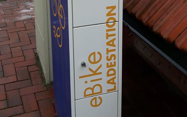 Dorfpark Frankenbostel - Ladesäule für E- Bike