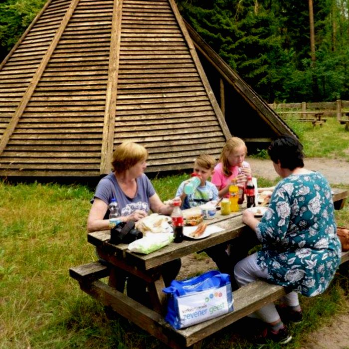 Grillhütte im Großen Holz bei Zeven