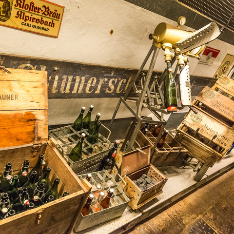 Alpirsbacher Klosterbraeu Brauwelt Fuehrung Bierflasche historisch