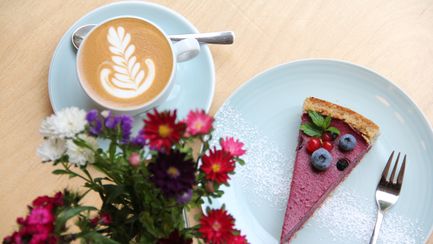 Kaffee-Blumen-Kuchen.jpg