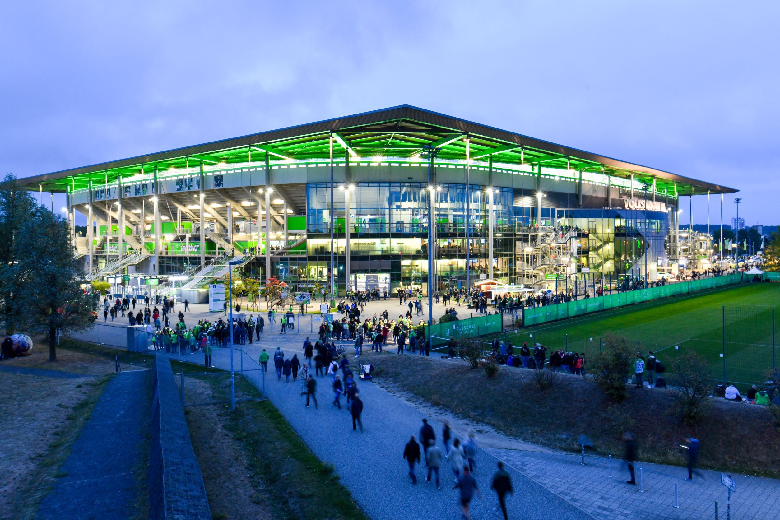 VfL Wolfsburg Bilder: Tauche ein in die Welt der Wölfe!