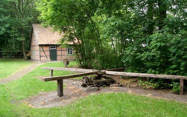 Heimathaus "Greven Worth" in Selsingen - Wer kennt noch solch einen Göpel?