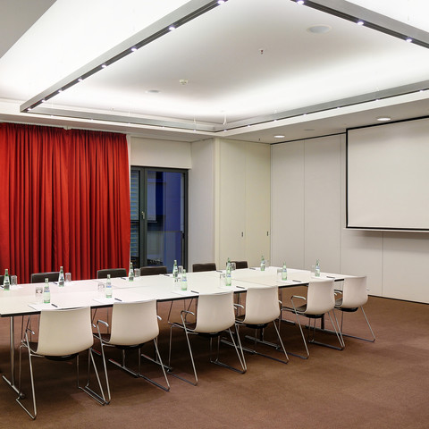 INNSIDE_Dresden_Meeting Room CONZwei_Raum02_20150216_5618CX.jpg