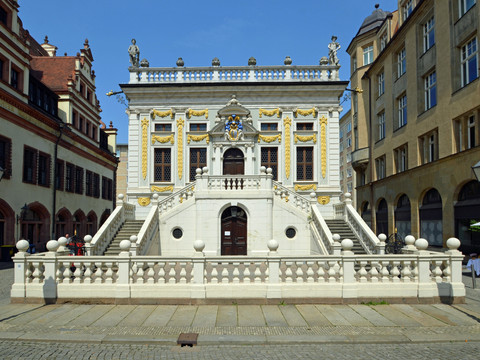 Blick auf das imposante barocke Bauwerk alte Börse, in dem heute auch geheiratet werden kann, Geschichte, Kultur, Sehenswürdigkeiten, Veranstaltungen