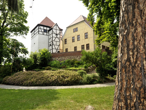 Blick auf die Burg Düben in Bad Düben, welche das Landschaftsmuseum der Dübener Heide beherbergt.