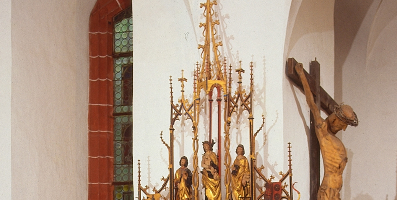 Blick auf den historischen Altar in der Burg Gnandstein, Sehenswürdigkeiten, Burg, Ausflug