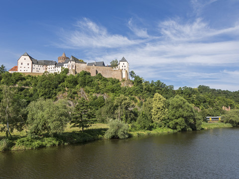 Burg Mildenstein mit der Mulde im Vordergrund, Sehenswürdigkeiten, Mulderadweg