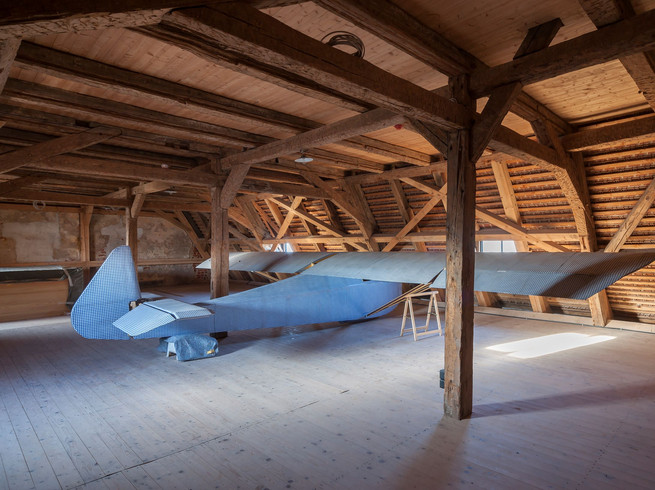 Ein Segelflugzeug als Fluchtinstrument aus dem Kriegsgefangenenlager Schloss Colditz