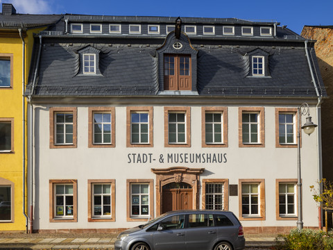Blick auf das Stadt- und Museumshaus Waldheim mit seinen Dauer- und Sonderausstellungen, Region Leipzig