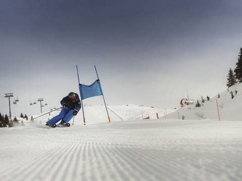Sportliches Skifahren in der Aletsch Arena