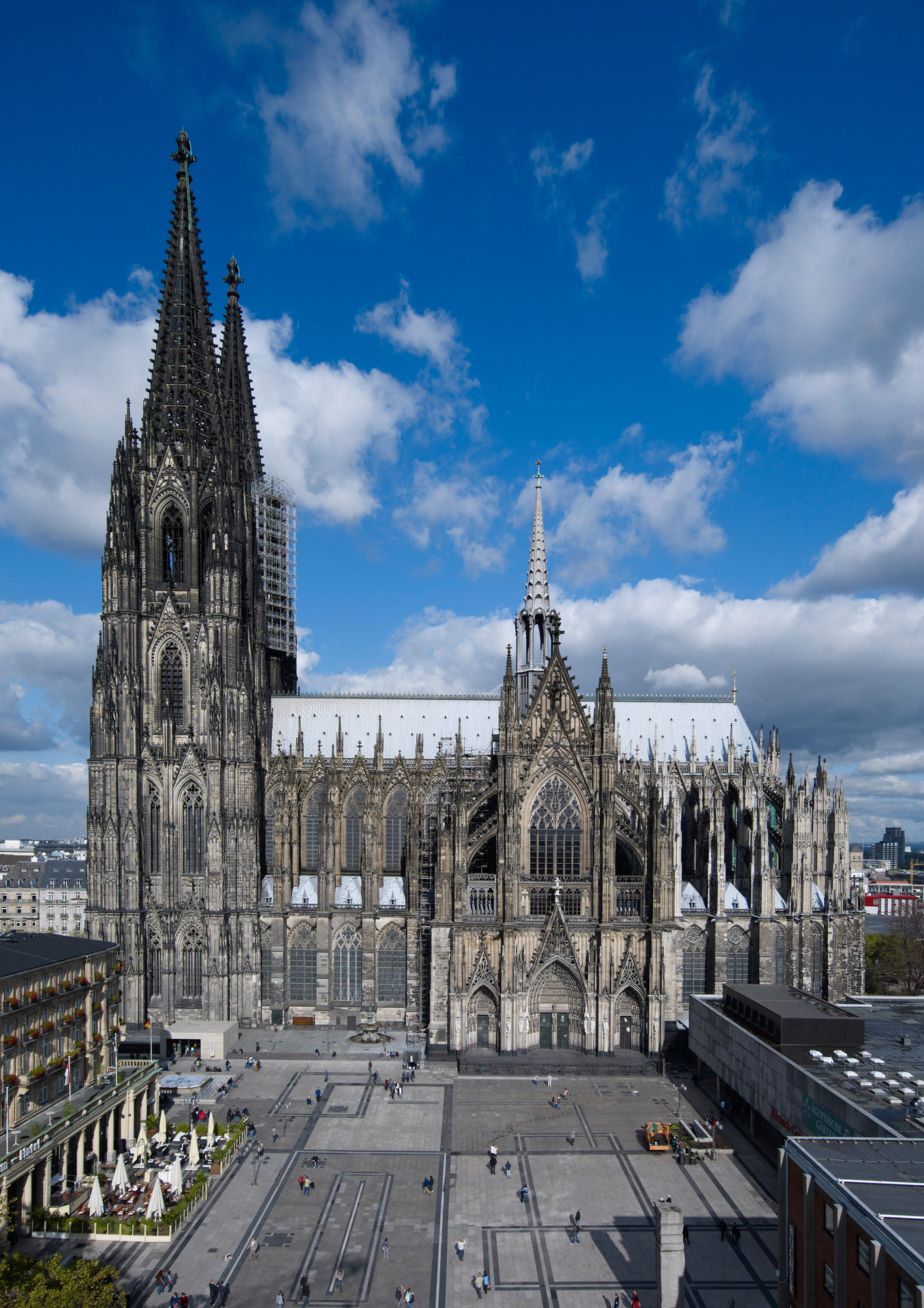 Cologne Cathedral Gothic Masterpiece And Cultural Heritage cologne-cathedral-gothic-masterpiece-and-cultural-heritage