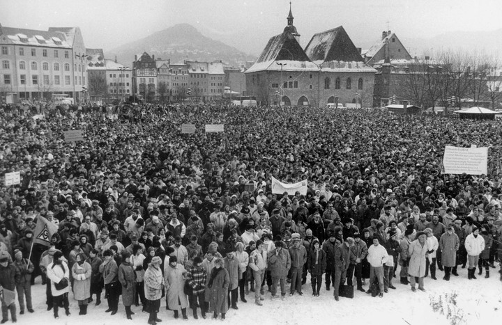 Demonstration der Zeiss-Arbeiter in Jena am 13. Februar 1991, Foto: Guntard Linde