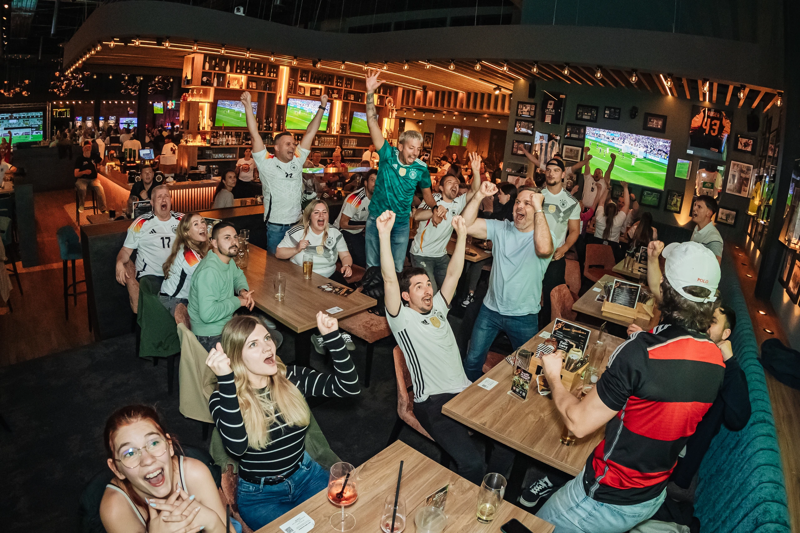 B'MOOVD Sportsbar und Bowling