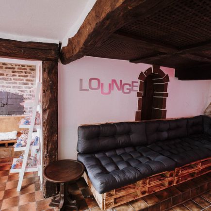 Kerre&#39;s La Seigneurie Lounge