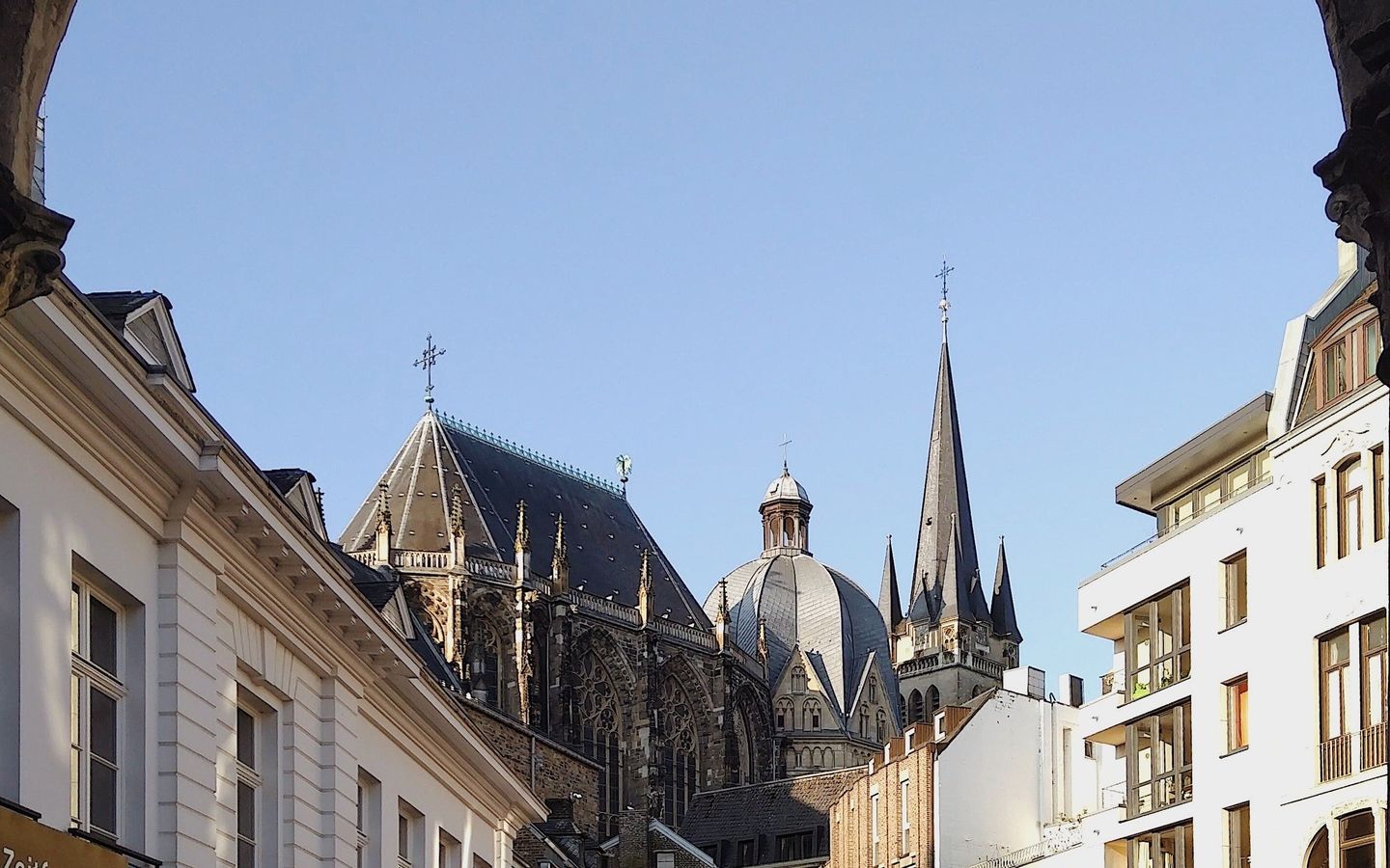 2020-02 Cathédrale depuis la Hof