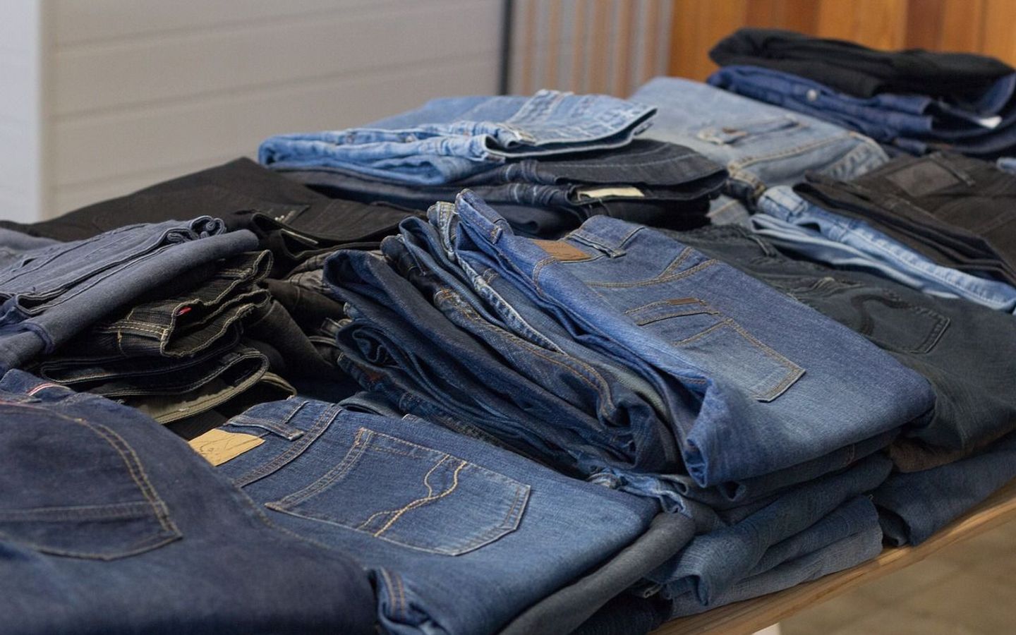Second Hand Bekleidung (c) Pixabay.jpg