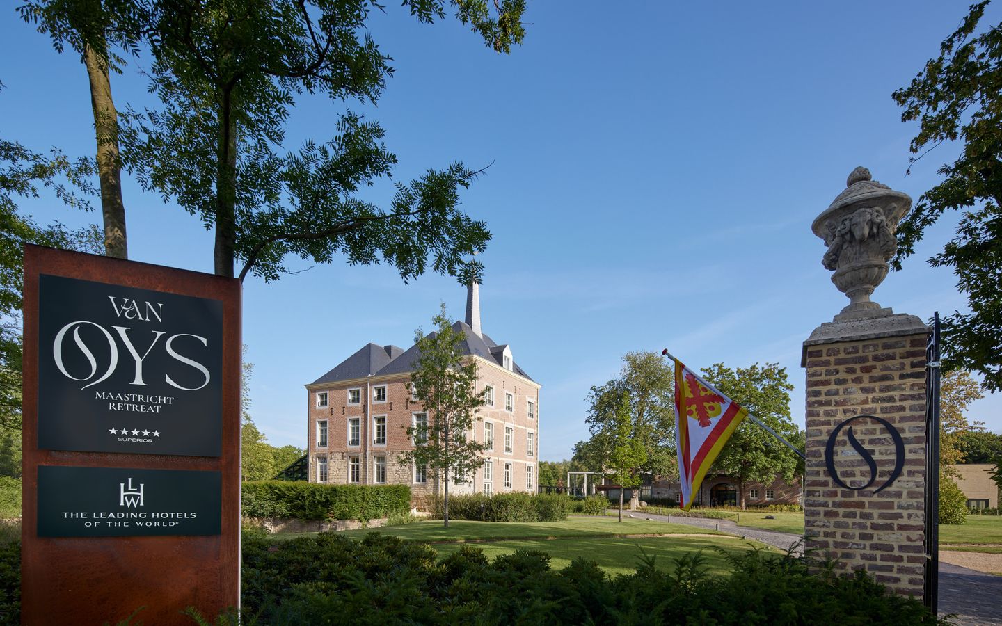 Van Oys Maastricht Retreat Chateau Exterior