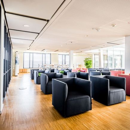 INCstage vordere Ansicht