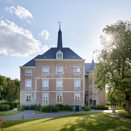 Van Oys Maastricht Retreat Chateau Exterior