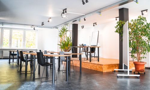 worqs Raum conference